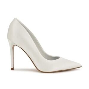 Nine West Tatiana Pointy Toe White Pumps Size 7